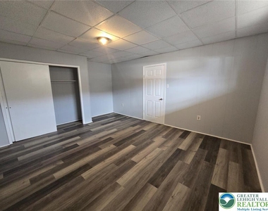 149 W Ridge Street - Photo Thumbnail 1