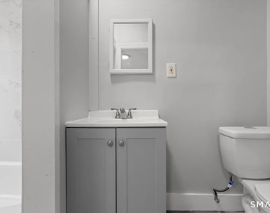 25 Whittier Street - Photo Thumbnail 6