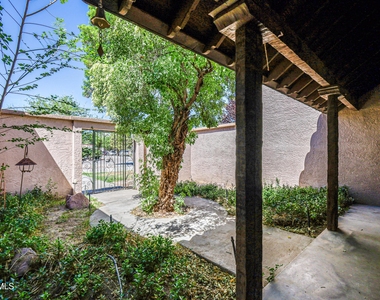 4945 Vista Grande Circle - Photo Thumbnail 10