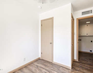 4945 Vista Grande Circle - Photo Thumbnail 44