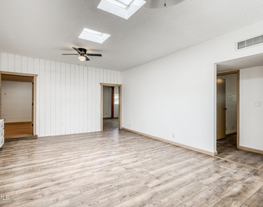4945 Vista Grande Circle - Photo Thumbnail 47