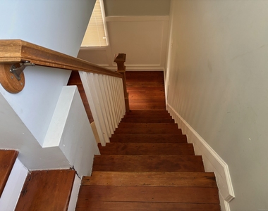 799 Rowland Road - Photo Thumbnail 7