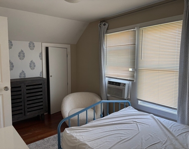 799 Rowland Road - Photo Thumbnail 10