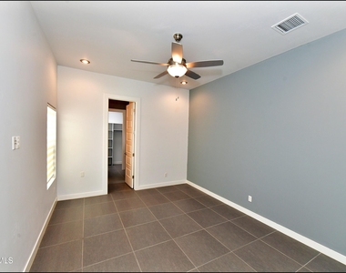 5973 Cartagena Circle - Photo Thumbnail 30