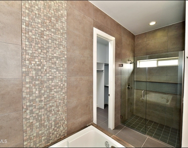 5973 Cartagena Circle - Photo Thumbnail 35