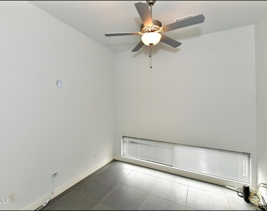 5973 Cartagena Circle - Photo Thumbnail 23