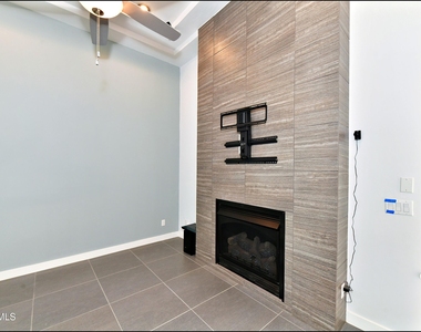 5973 Cartagena Circle - Photo Thumbnail 9