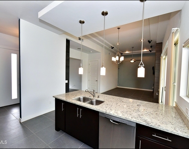 5973 Cartagena Circle - Photo Thumbnail 20