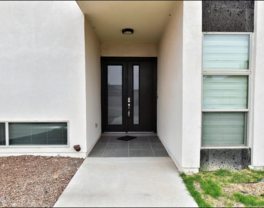 5973 Cartagena Circle - Photo Thumbnail 4