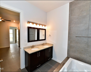 5973 Cartagena Circle - Photo Thumbnail 34
