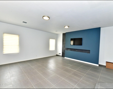 5973 Cartagena Circle - Photo Thumbnail 26