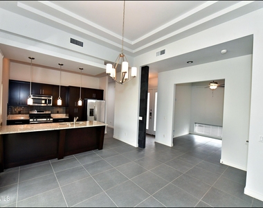 5973 Cartagena Circle - Photo Thumbnail 11