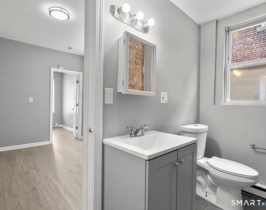 31 Whittier Street - Photo Thumbnail 7