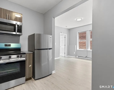 31 Whittier Street - Photo Thumbnail 2