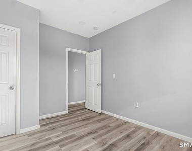 1220 Pembroke Street - Photo Thumbnail 7