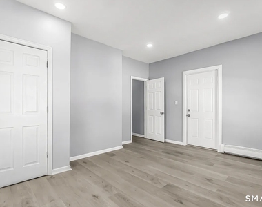 1220 Pembroke Street - Photo Thumbnail 5