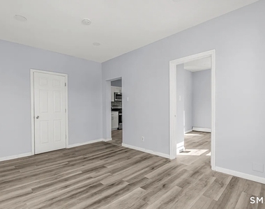 1220 Pembroke Street - Photo Thumbnail 9