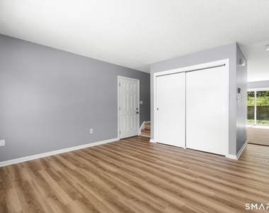 100 Meriden Road - Photo Thumbnail 4