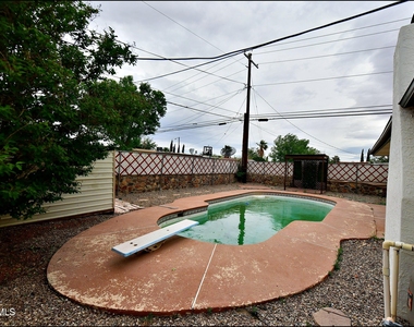 10565 Murphy Street - Photo Thumbnail 44