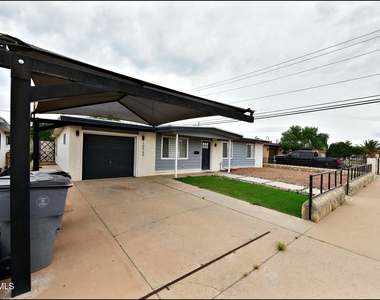 10565 Murphy Street - Photo Thumbnail 3