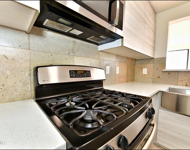 10565 Murphy Street - Photo Thumbnail 16