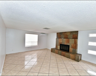 10565 Murphy Street - Photo Thumbnail 18