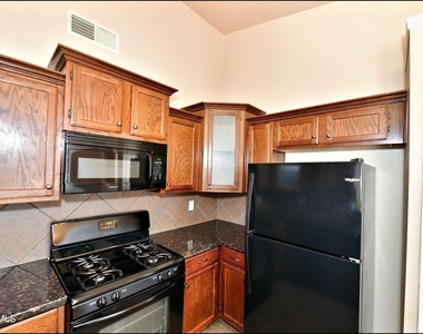 12976 Enrique Gomez Drive - Photo Thumbnail 19