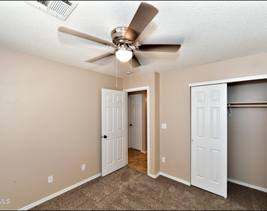 12976 Enrique Gomez Drive - Photo Thumbnail 32
