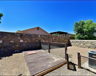 12976 Enrique Gomez Drive - Photo Thumbnail 41