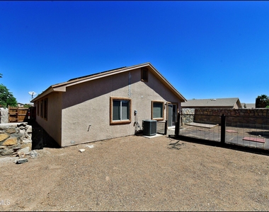12976 Enrique Gomez Drive - Photo Thumbnail 43