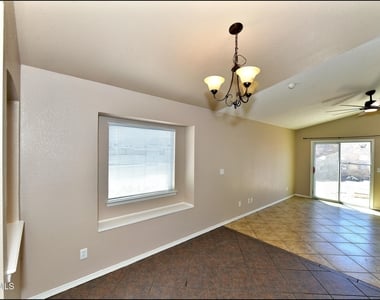 12976 Enrique Gomez Drive - Photo Thumbnail 11