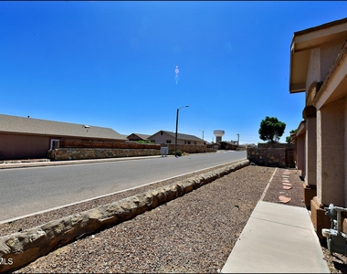 12976 Enrique Gomez Drive - Photo Thumbnail 46
