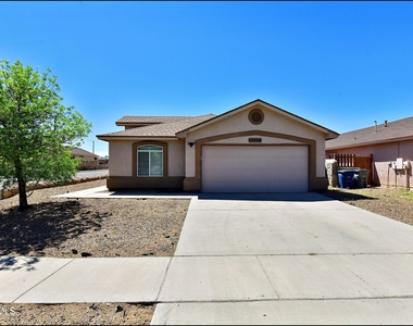 12976 Enrique Gomez Drive - Photo Thumbnail 3