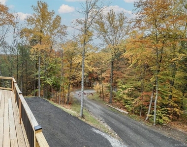 29 Route 55 - Photo Thumbnail 28