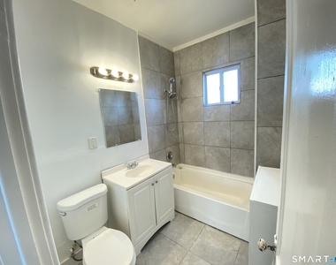 54-56 Westbourne Parkway - Photo Thumbnail 10