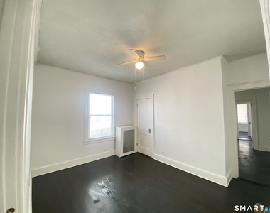 54-56 Westbourne Parkway - Photo Thumbnail 13