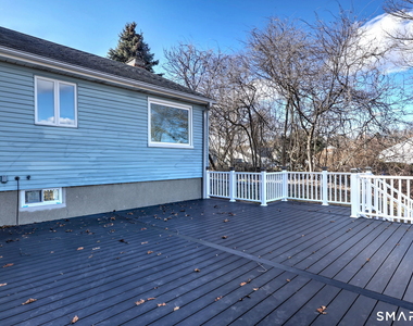 206 Bridgeview Place - Photo Thumbnail 26