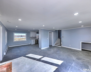 206 Bridgeview Place - Photo Thumbnail 6