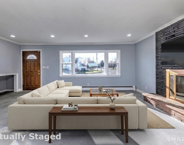 206 Bridgeview Place - Photo Thumbnail 5