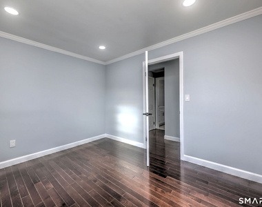 206 Bridgeview Place - Photo Thumbnail 18