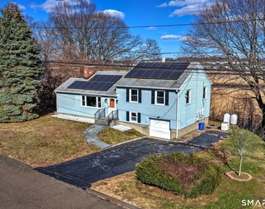 206 Bridgeview Place - Photo Thumbnail 2