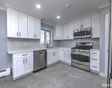 206 Bridgeview Place - Photo Thumbnail 13