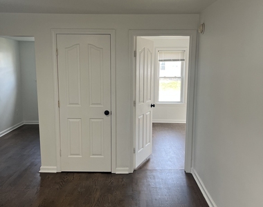 52 Pearl Street - Photo Thumbnail 20