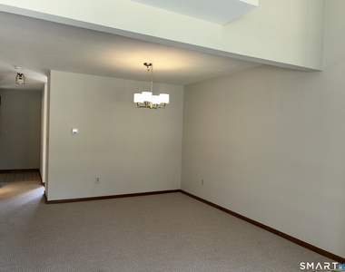 17 Eagle Rock Circle - Photo Thumbnail 11