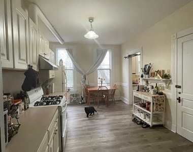 183 Lawrence Street - Photo Thumbnail 7