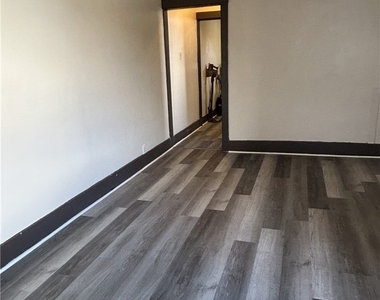 505 Broadway Ave - Photo Thumbnail 9