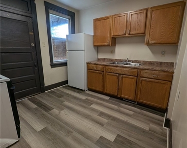 505 Broadway Ave - Photo Thumbnail 1