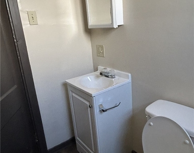 505 Broadway Ave - Photo Thumbnail 12