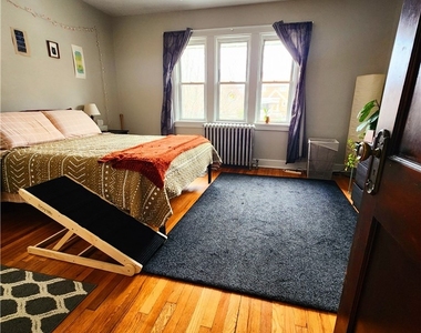 5850 Burchfield Ave - Photo Thumbnail 6