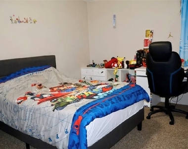 4964 Vista Flora Way - Photo Thumbnail 14